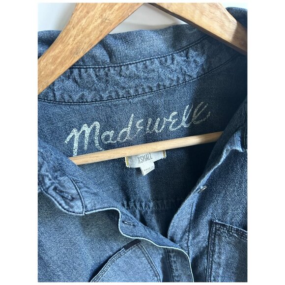 Madewell Women’s Button Down Farmcore Chambray Shirt - Picture 2 of 4